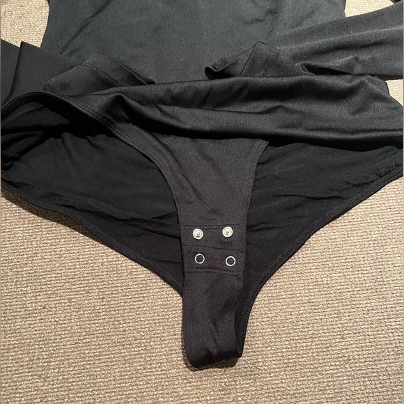 Dynamite long sleeve bodysuit - Picture 3 of 4